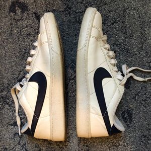 Used Nike Men’s Court Royale Sneaker White Blue